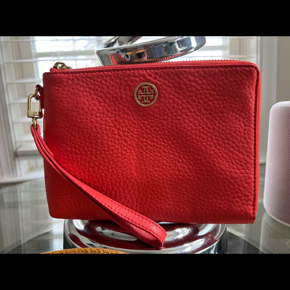 Tory Burch Wristlet